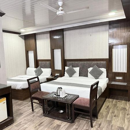 Hotel Radiance Delhi  Eksteriør bilde