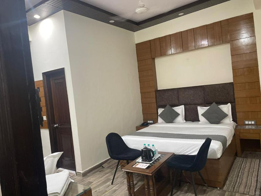 Hotel Radiance Delhi  Eksteriør bilde