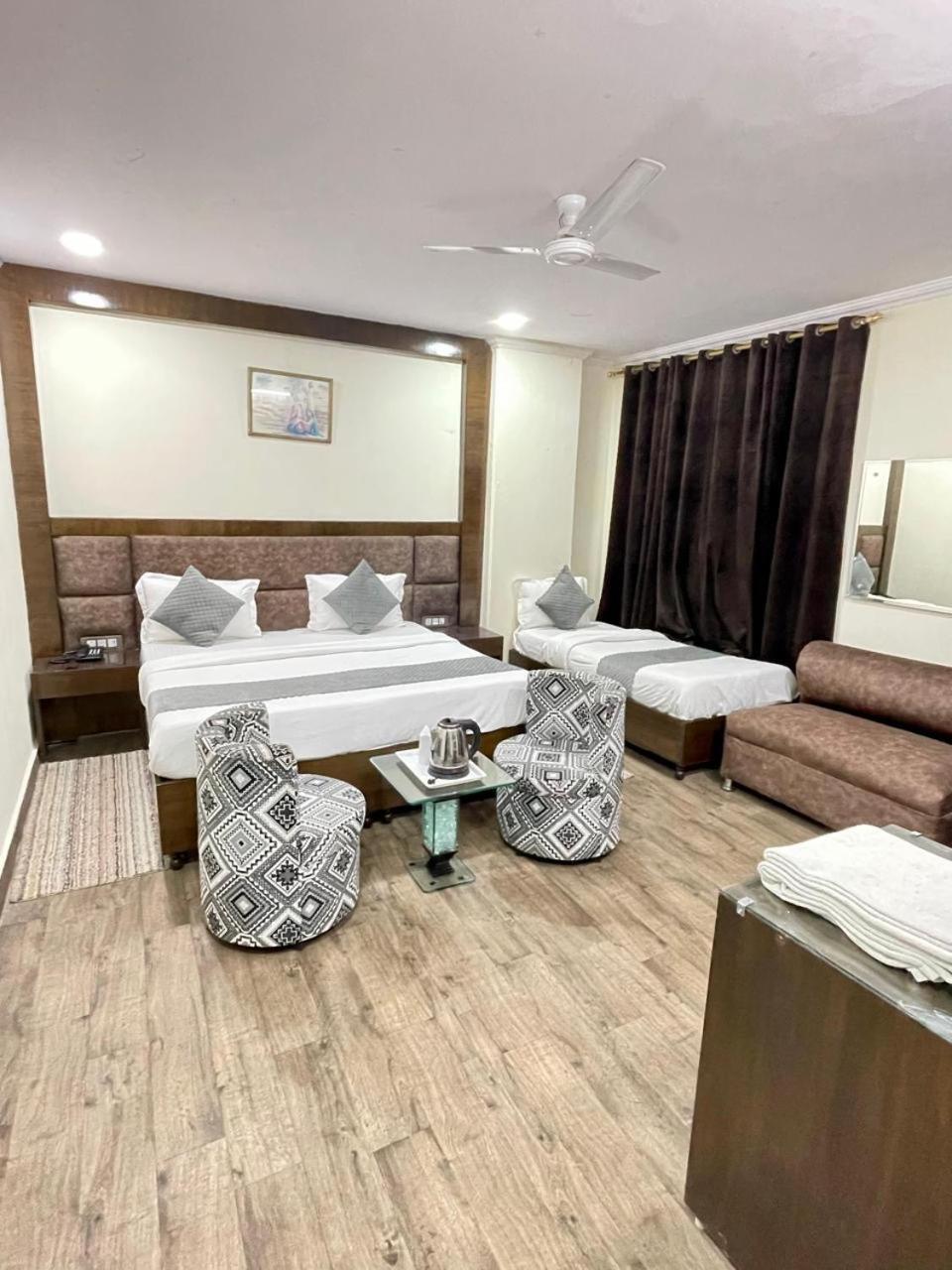 Hotel Radiance Delhi  Eksteriør bilde