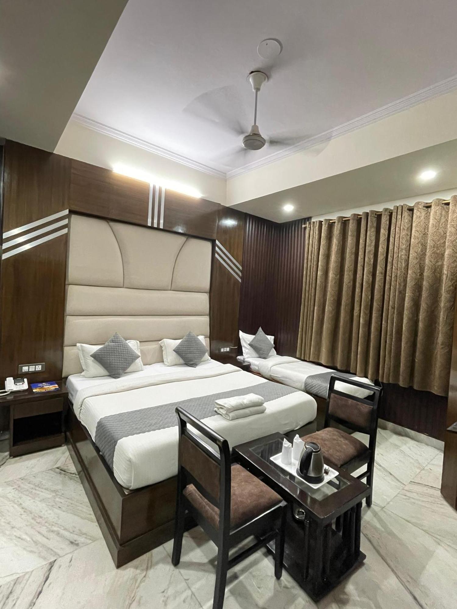 Hotel Radiance Delhi  Eksteriør bilde